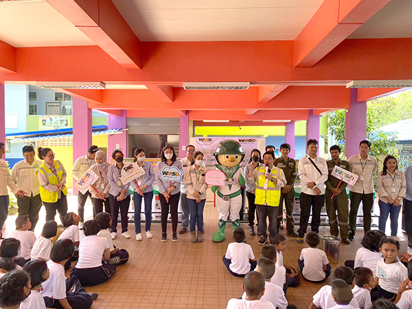 WMSがタイのワットチャロエンラート小学校で環境教育を実施しました！